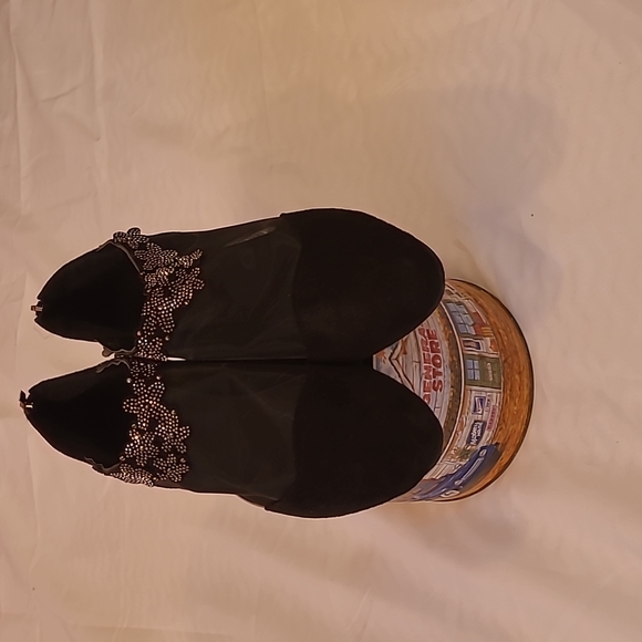 Formal Ladies black flat shoes - Picture 9 of 13